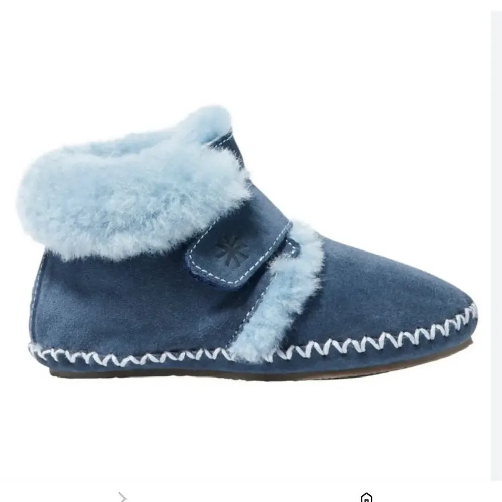 NWOT L.L. Bean Toddlers' Wicked Good Shearling Slippers Mariner Blue Unisex  5/6